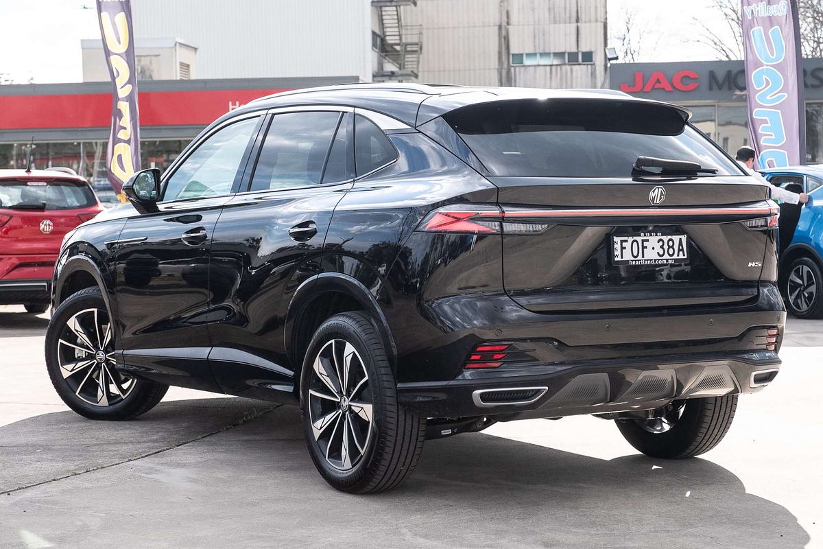 2024 MG HS Essence AS33