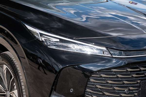 2024 MG HS Essence AS33