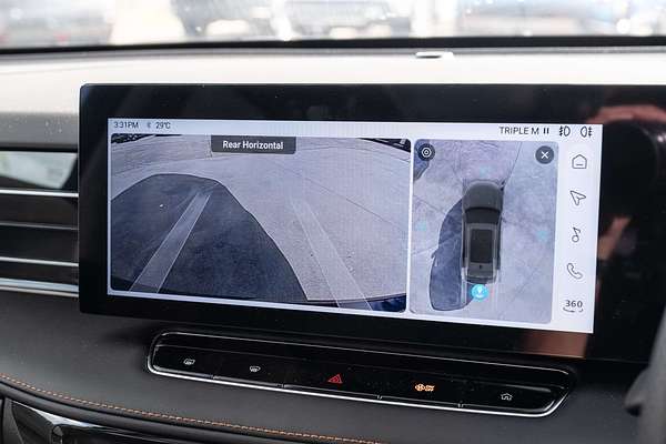 2024 MG HS Essence AS33