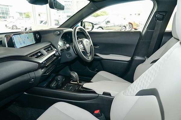 2022 Lexus UX UX300e Luxury KMA10R