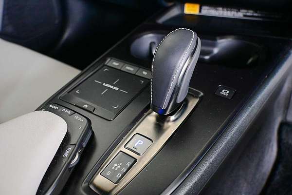 2022 Lexus UX UX300e Luxury KMA10R