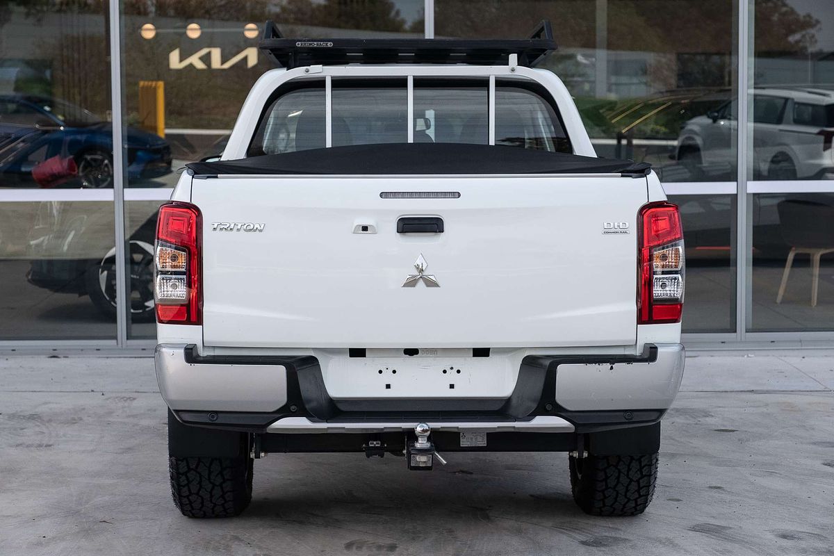 2020 Mitsubishi Triton GLX MR 4X4