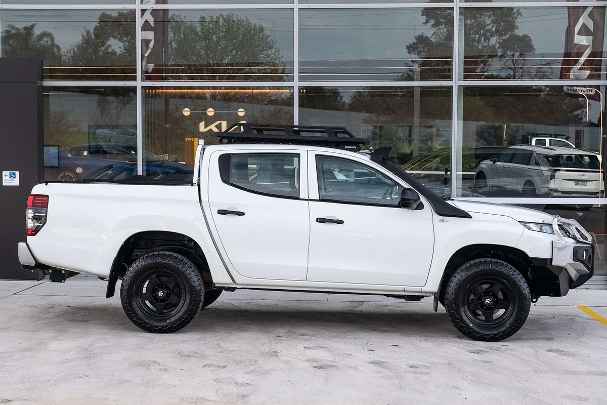 2020 Mitsubishi Triton GLX MR 4X4