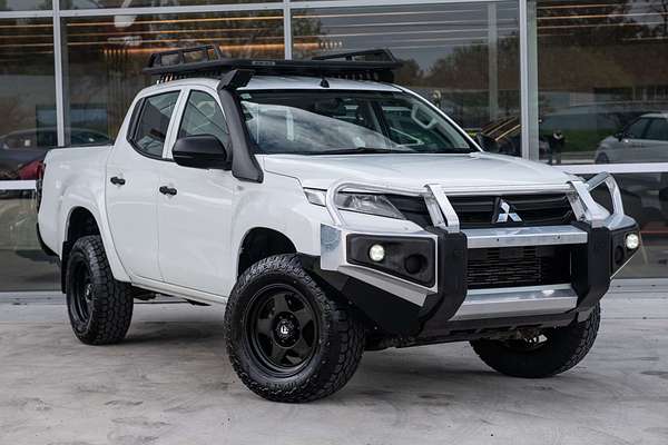 2020 Mitsubishi Triton GLX MR 4X4