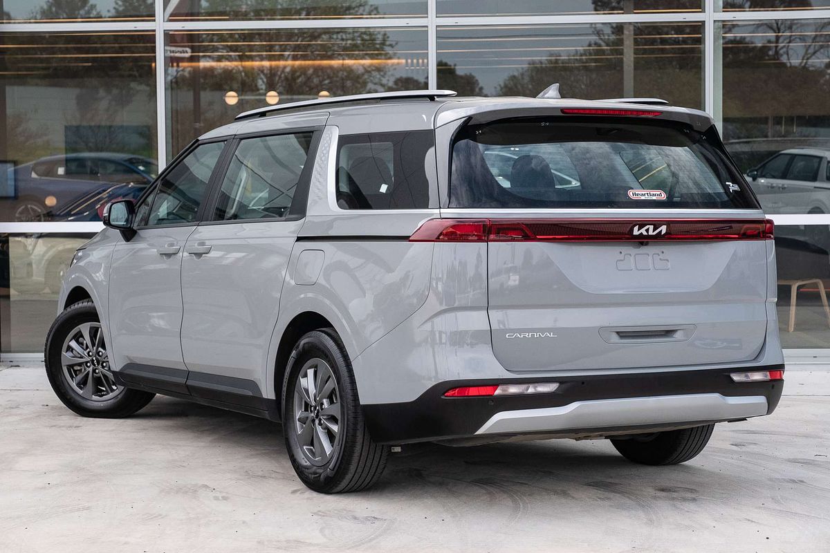 2023 Kia Carnival S KA4