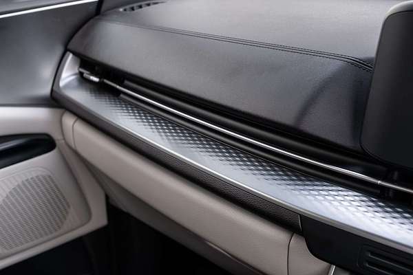 2023 Kia Carnival S KA4