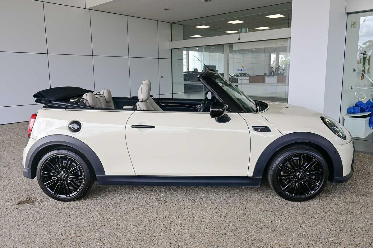 2022 MINI Convertible Cooper S Classic F57 LCI-2