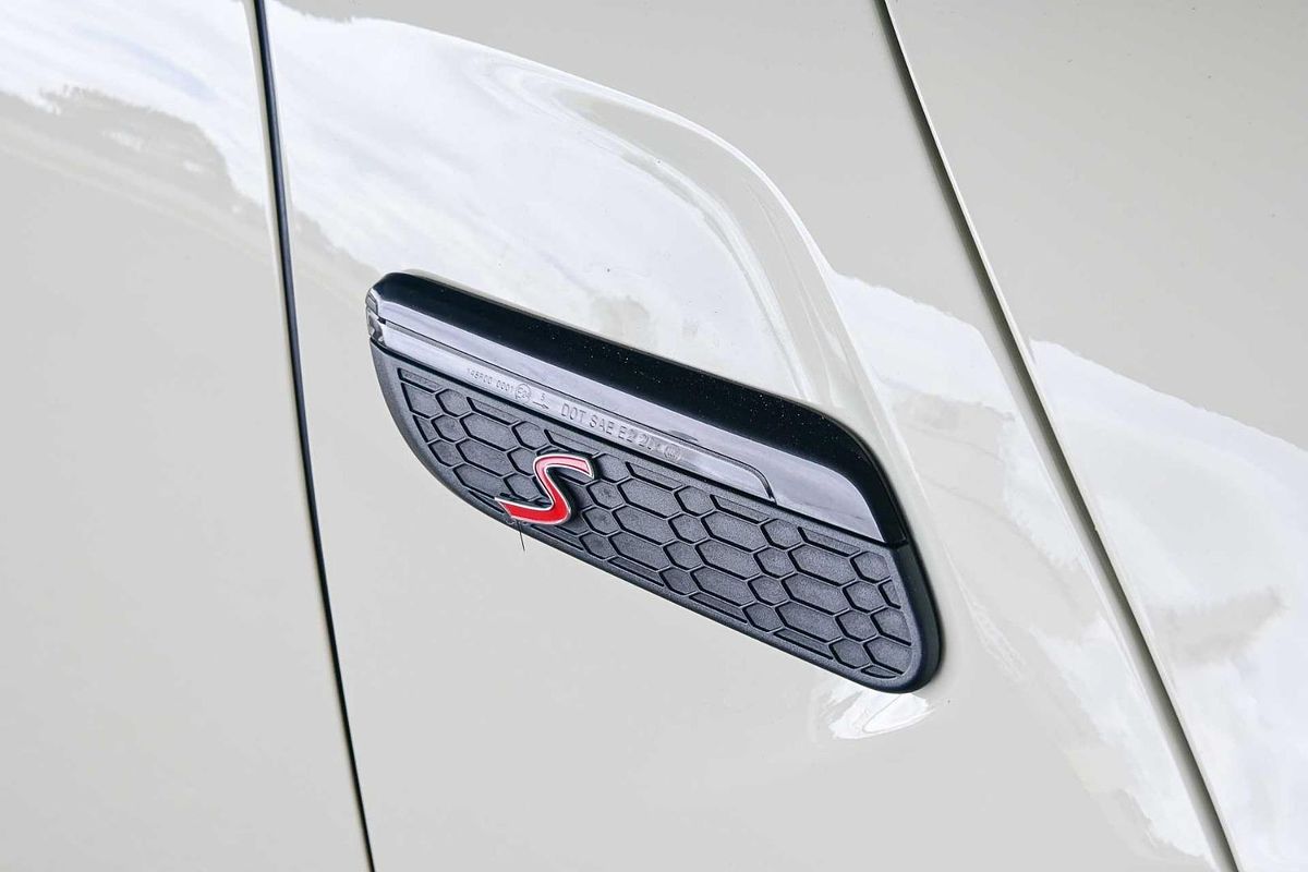 2022 MINI Convertible Cooper S Classic F57 LCI-2