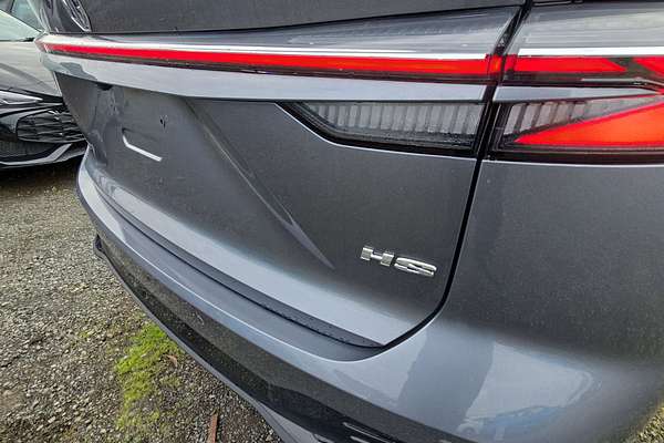 2024 MG HS Excite AS33