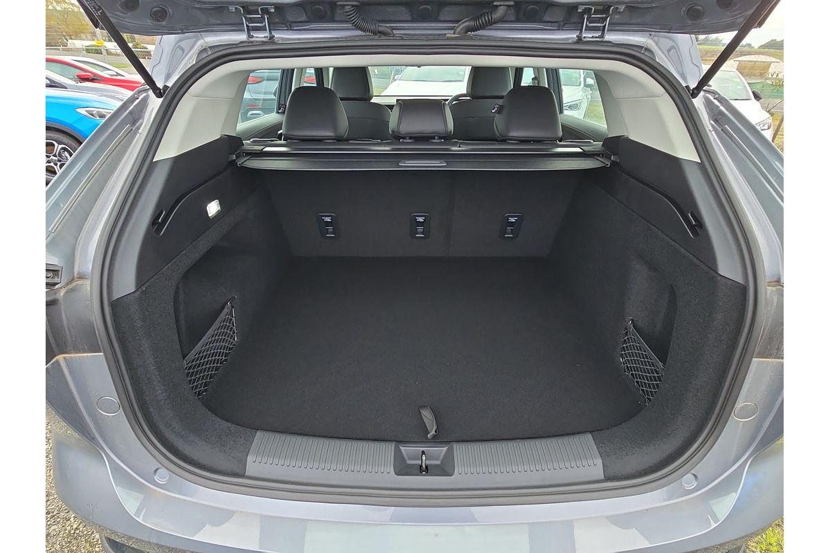 2024 MG HS Excite AS33