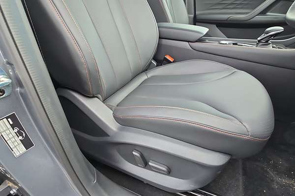 2024 MG HS Excite AS33