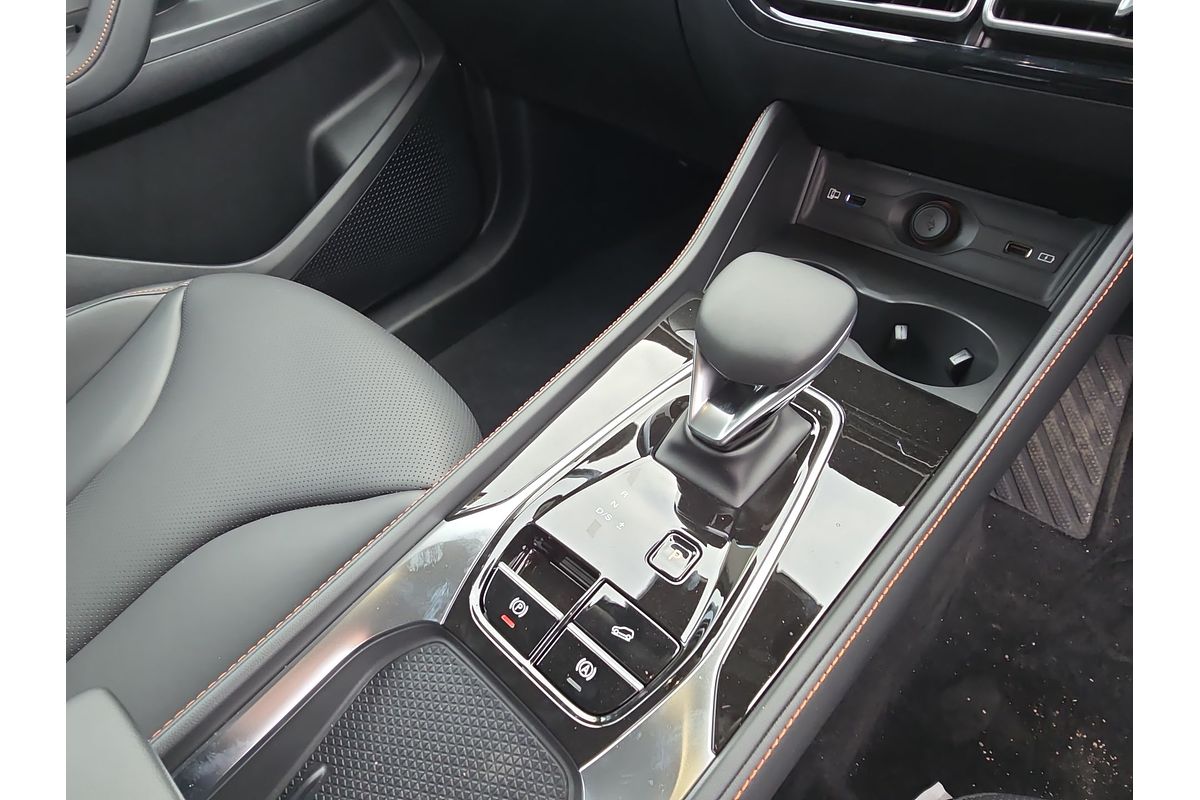 2024 MG HS Excite AS33