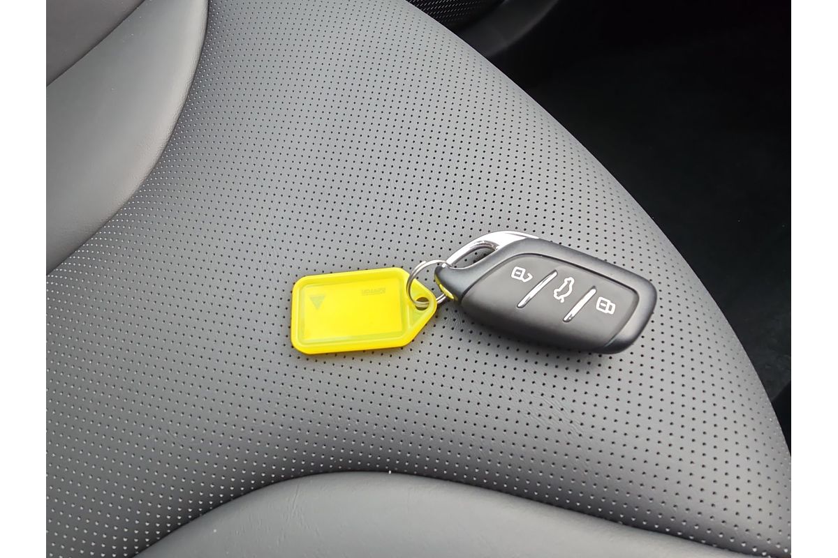 2024 MG HS Excite AS33