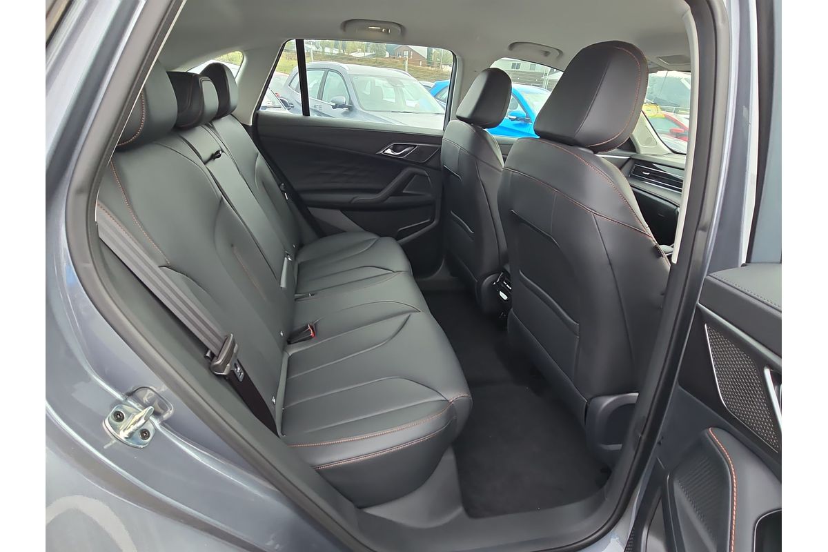 2024 MG HS Excite AS33