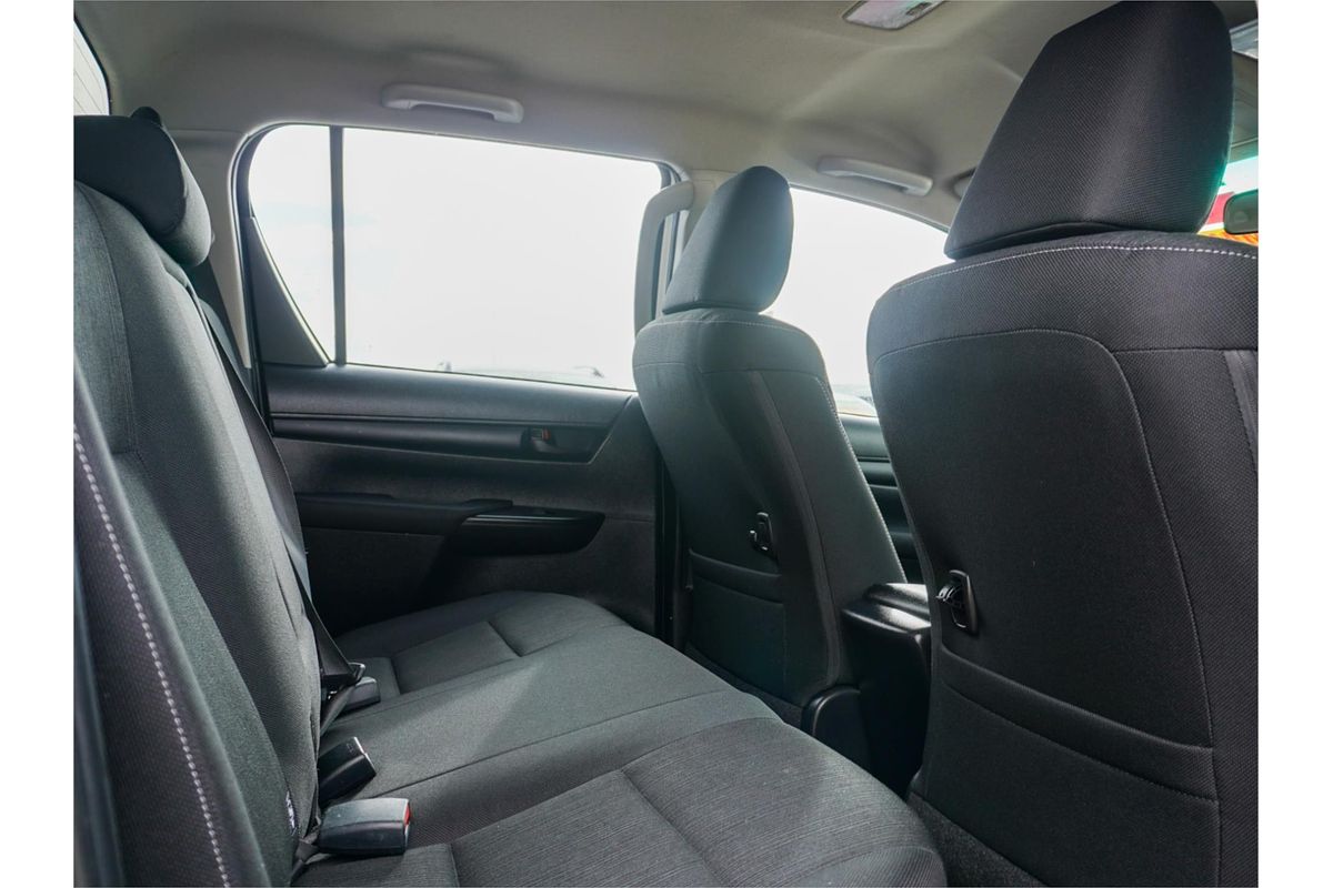 2019 Toyota Hilux SR GUN126R 4X4