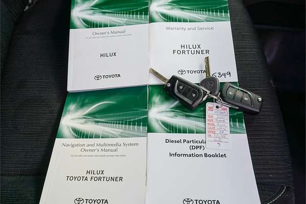 2021 Toyota Hilux SR GUN126R 4X4
