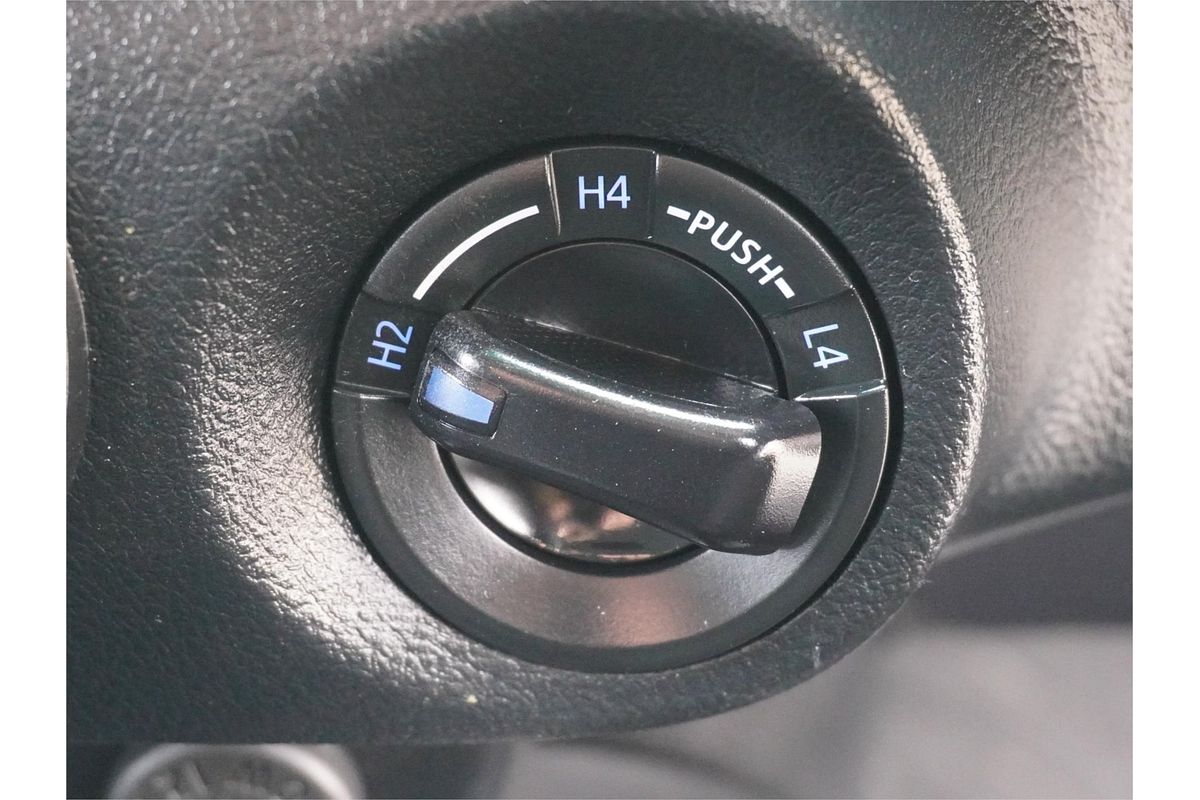 2019 Toyota Hilux SR GUN126R 4X4