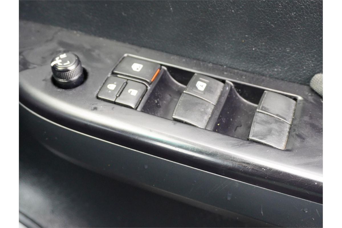 2019 Toyota Hilux SR GUN126R 4X4