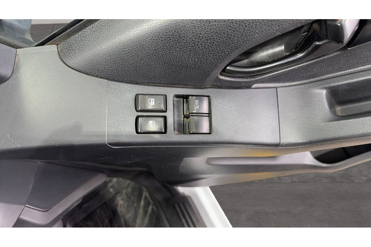 2020 Isuzu D-MAX SX High Ride Rear Wheel Drive