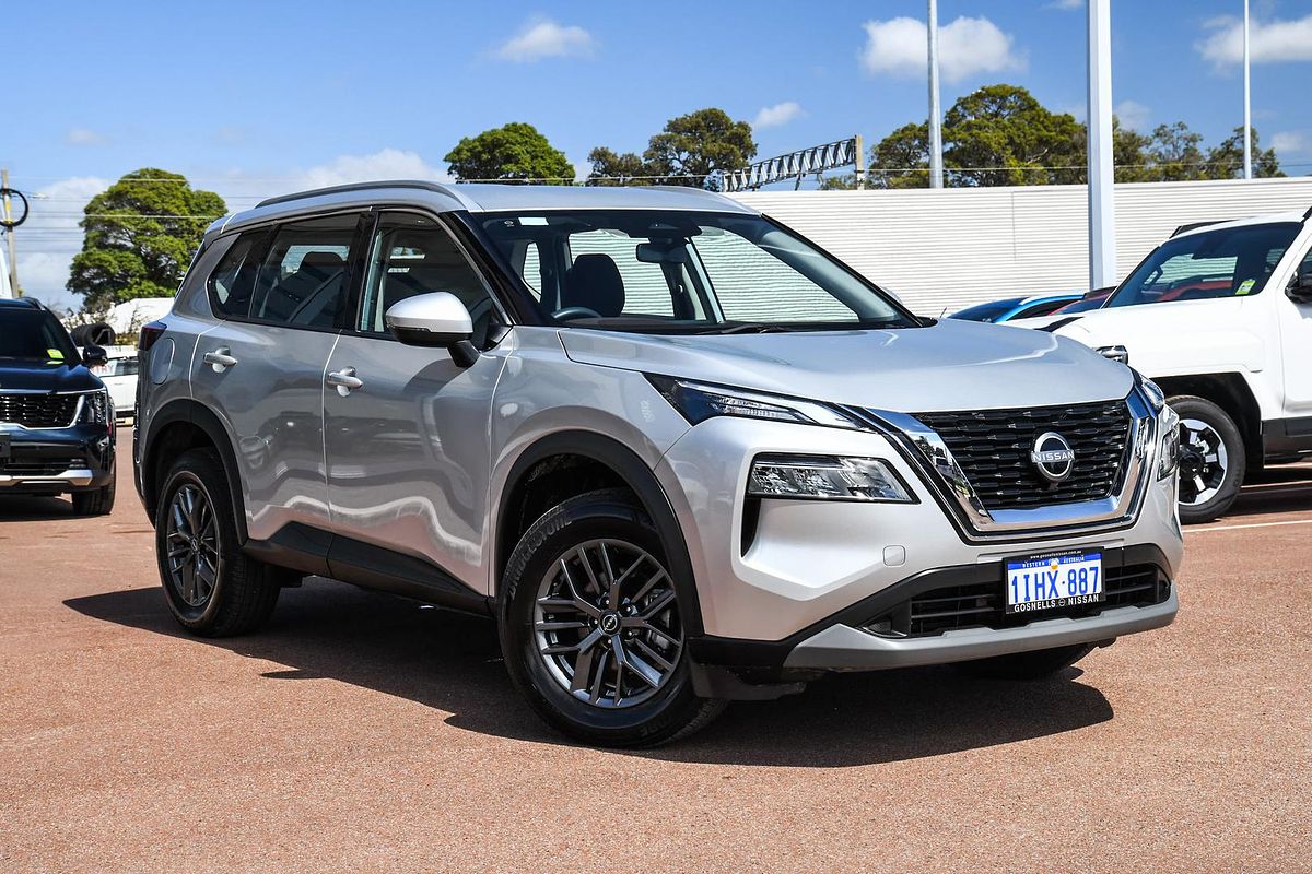 2024 Nissan X-TRAIL ST T33