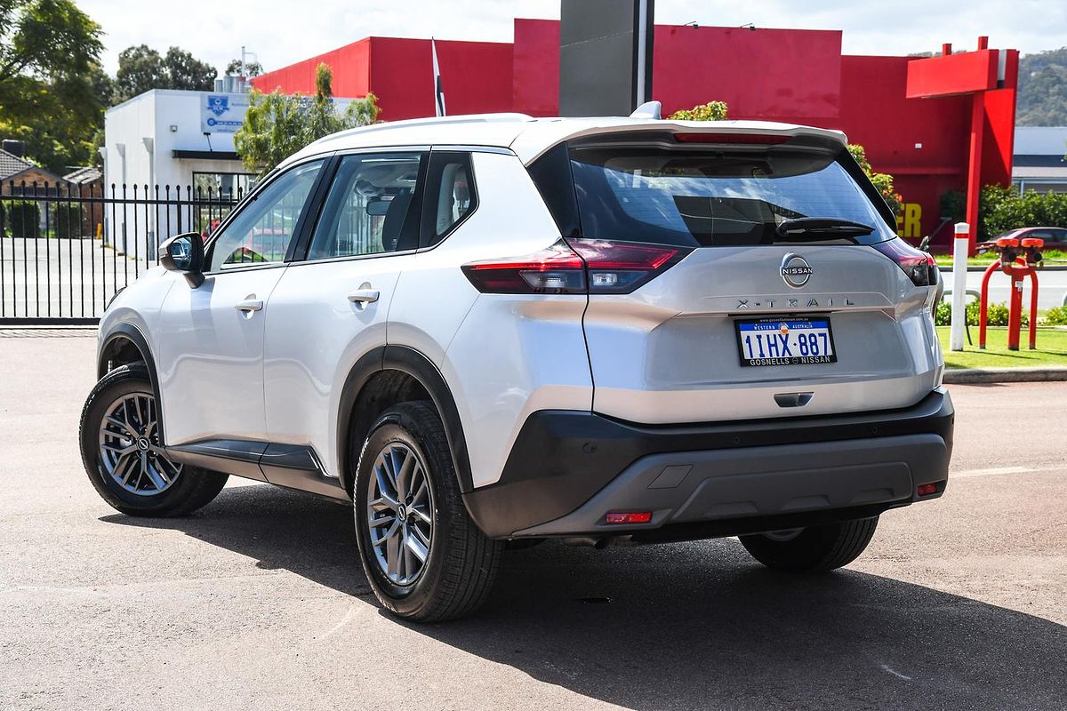 2024 Nissan X-TRAIL ST T33