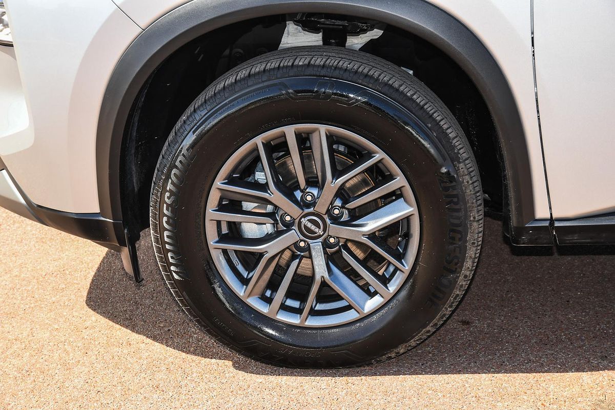 2024 Nissan X-TRAIL ST T33