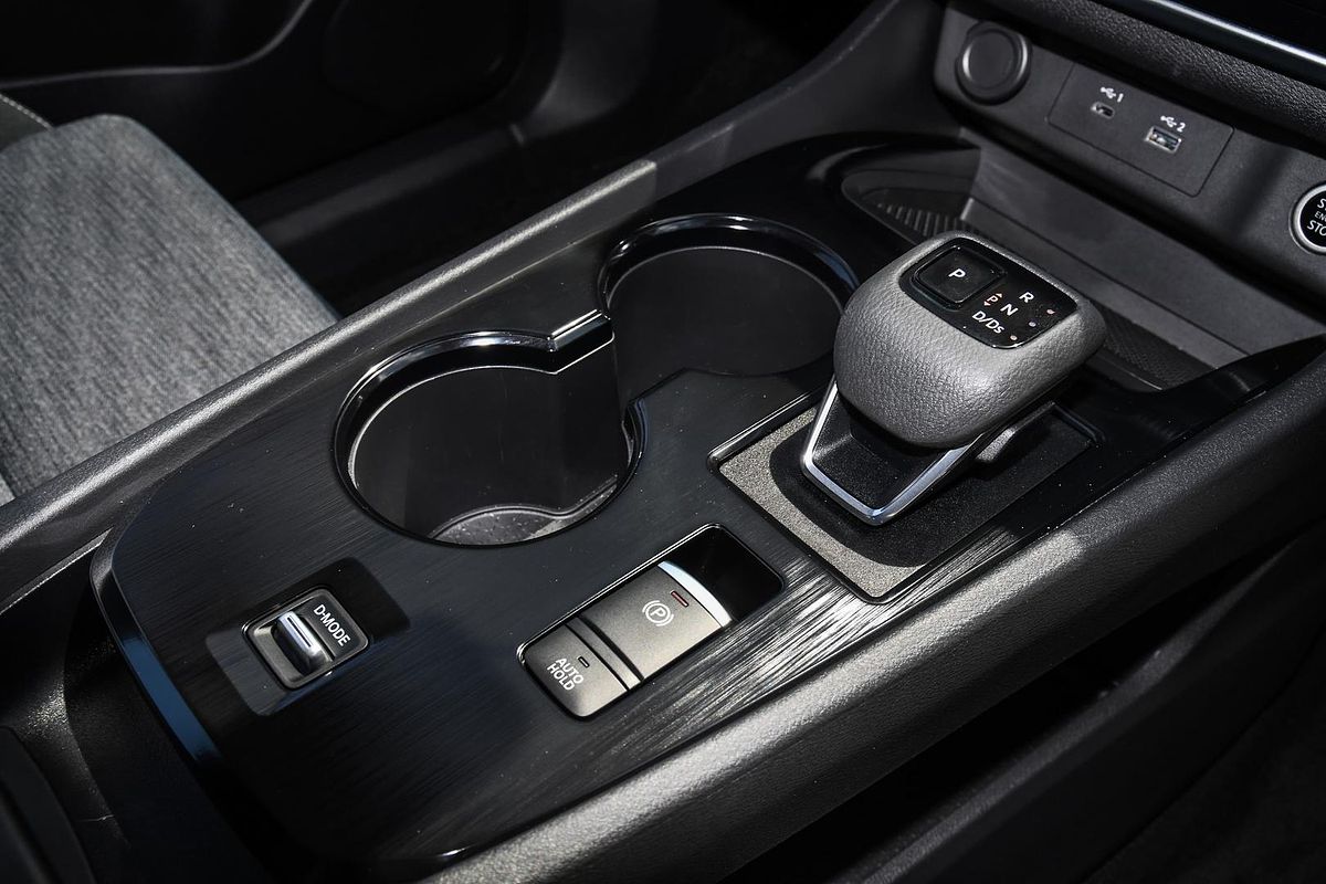 2024 Nissan X-TRAIL ST T33