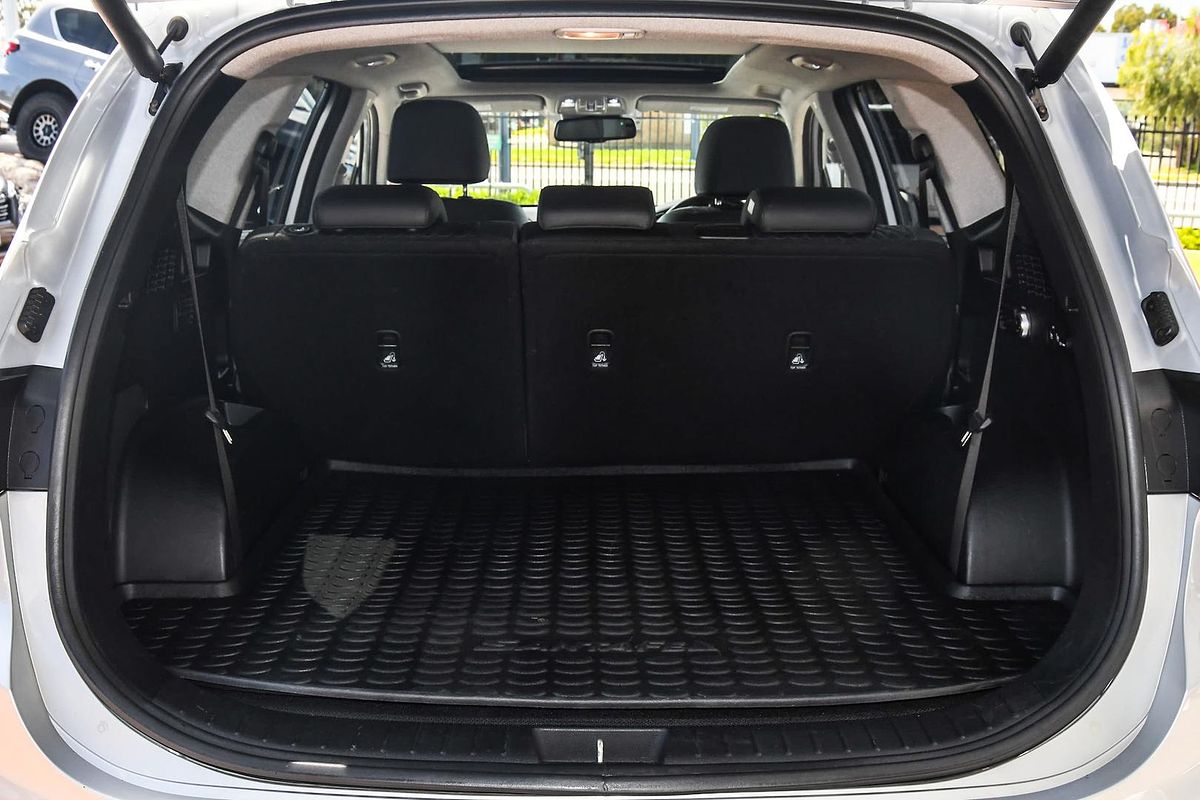 2020 Hyundai Santa Fe Highlander TM.2