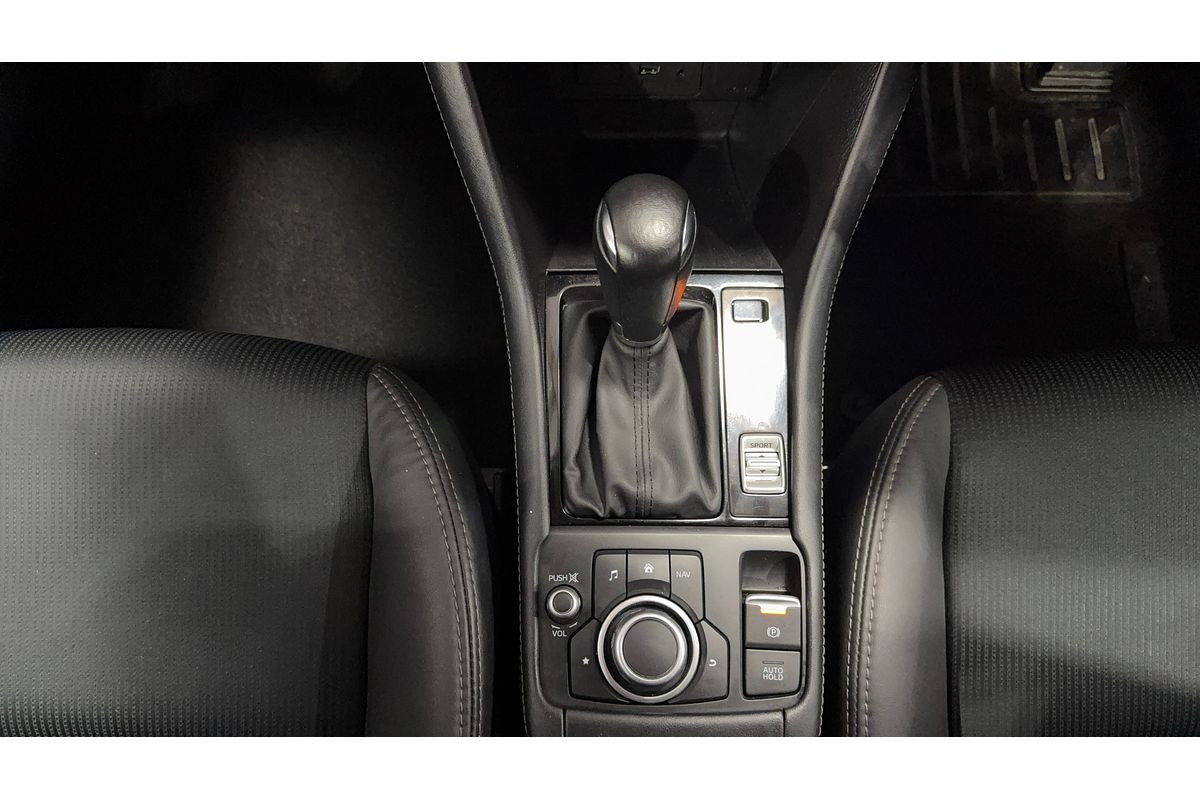 2022 Mazda CX-3 sTouring DK