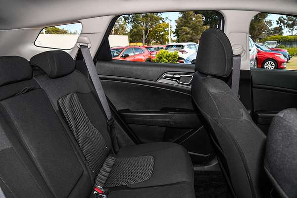 2024 Kia Sportage S NQ5