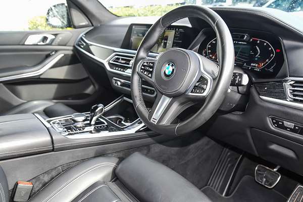 2022 BMW X7 M50i G07