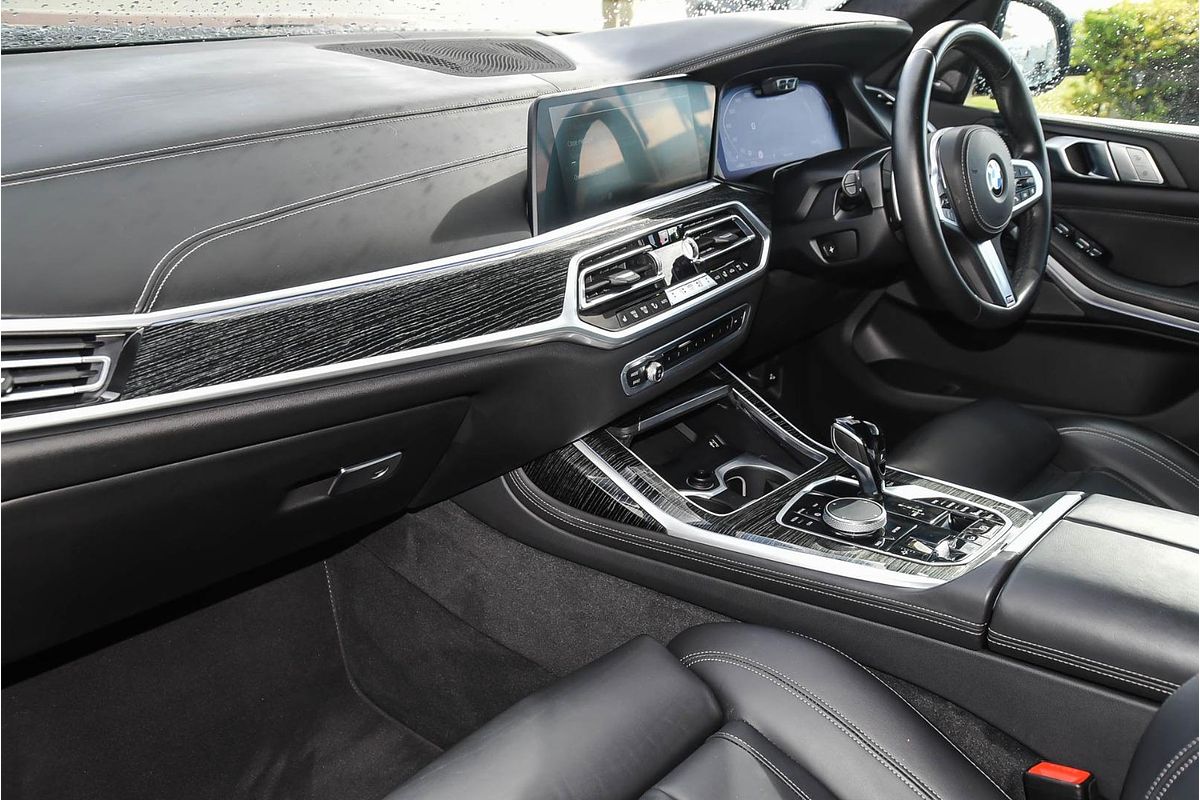 2022 BMW X7 M50i G07