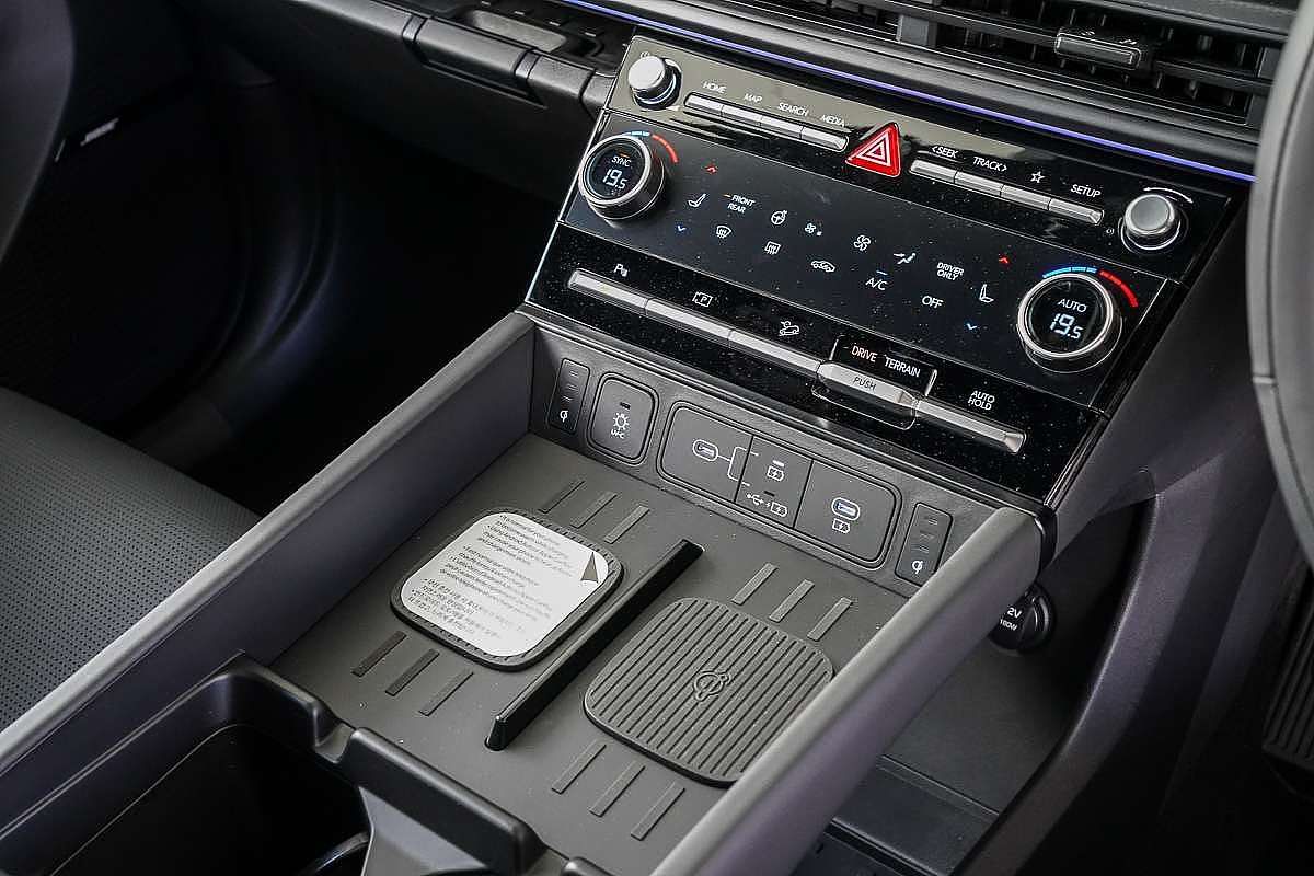 2025 Hyundai Santa Fe Hybrid Calligraphy MX5.V1