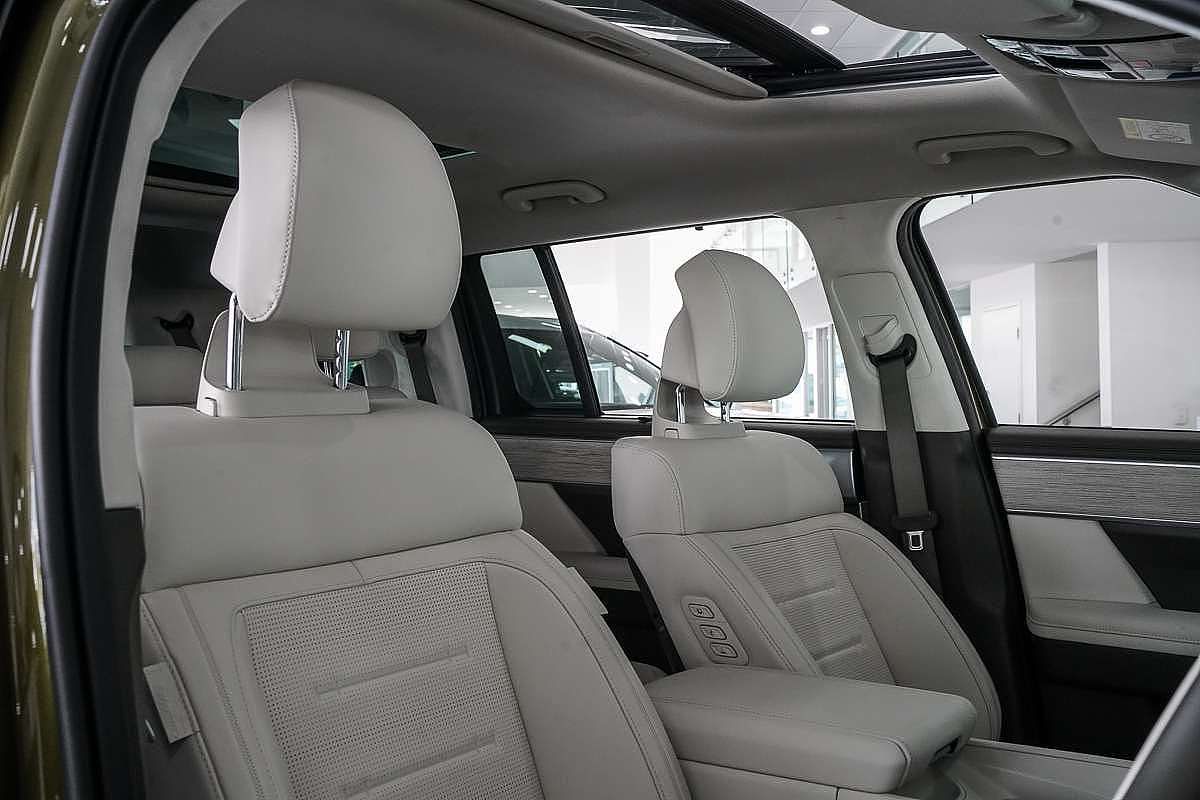 2025 Hyundai Santa Fe Hybrid Calligraphy MX5.V2