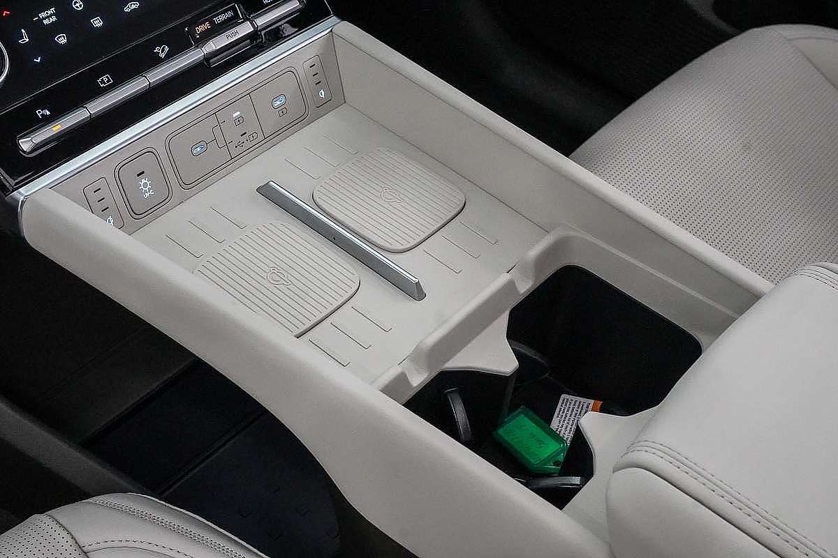 2025 Hyundai Santa Fe Hybrid Calligraphy MX5.V2