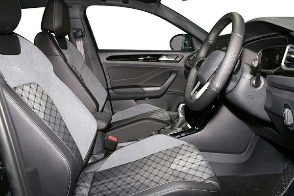 2025 Volkswagen T-Roc 140TSI R-Line D11