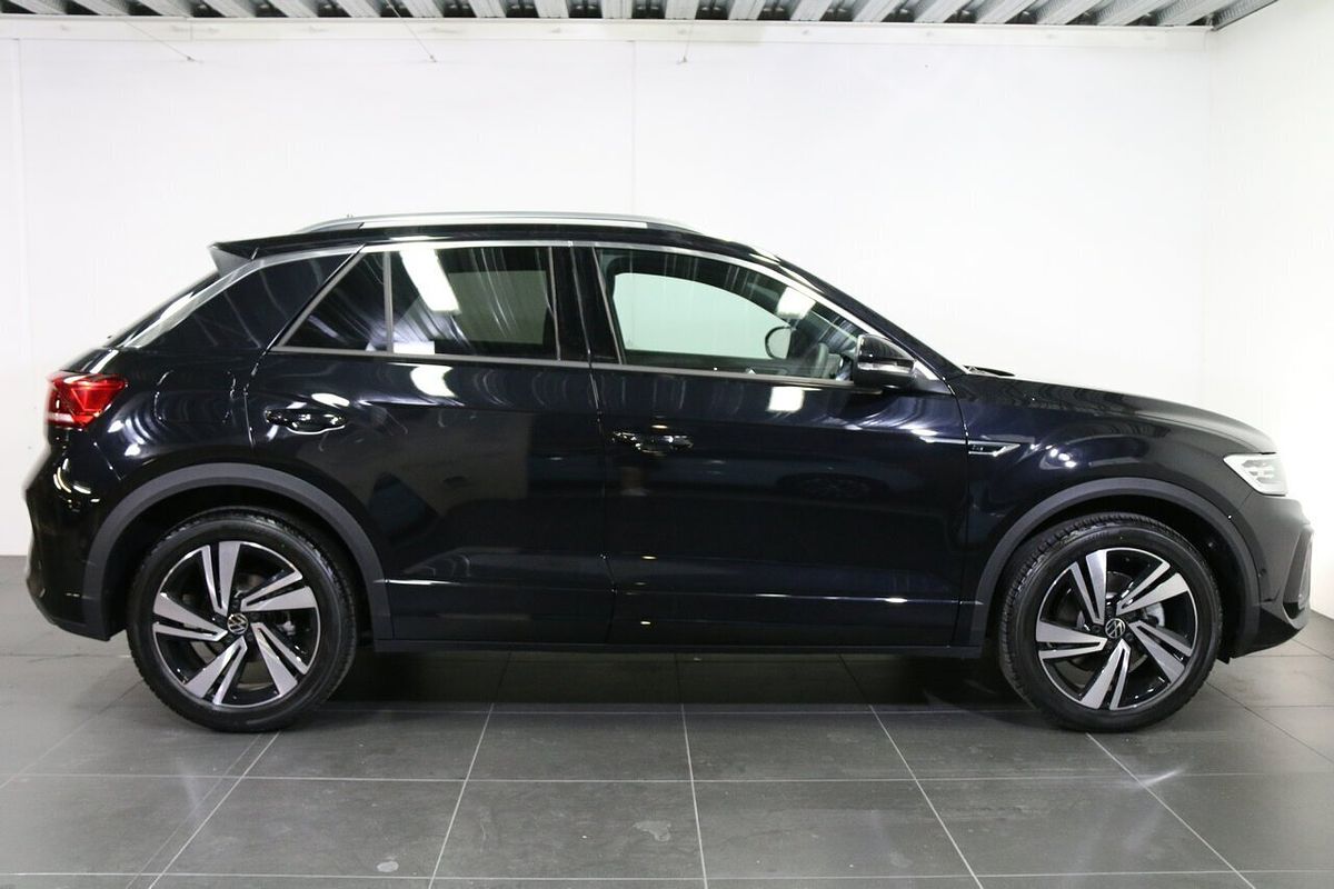 2025 Volkswagen T-Roc 140TSI R-Line D11