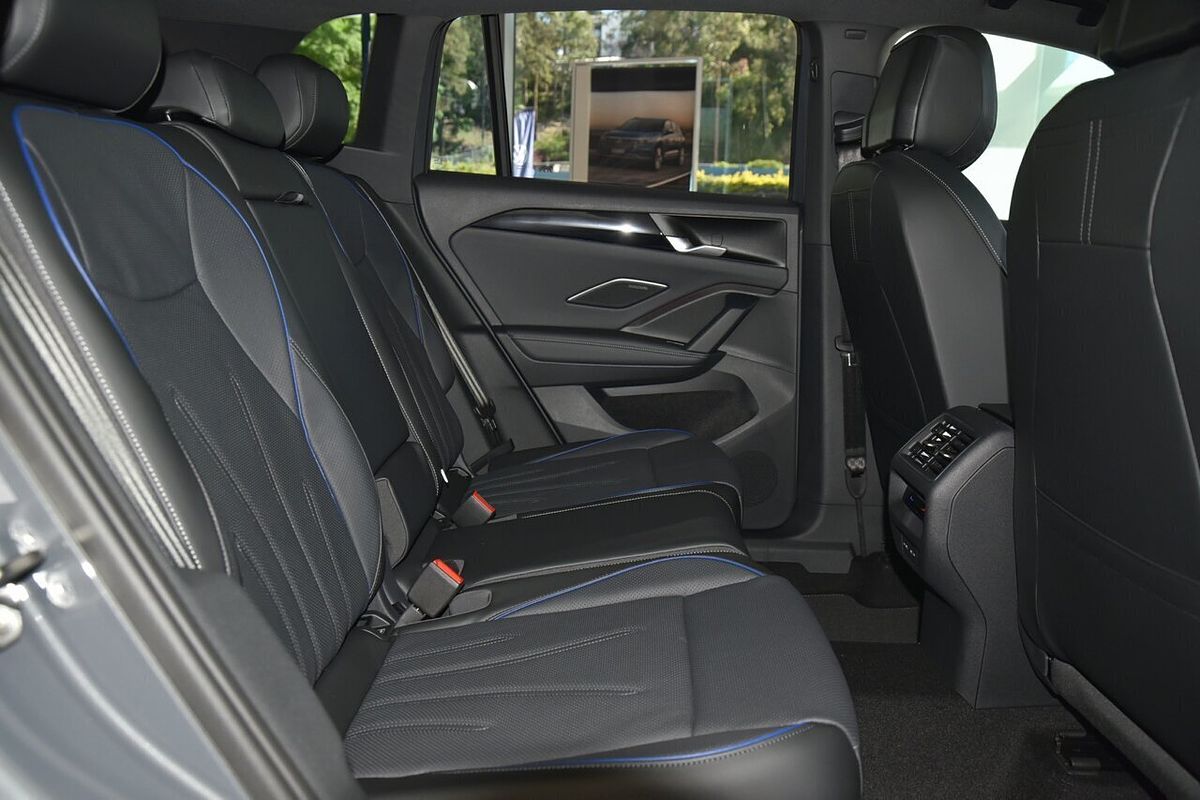 2025 Volkswagen Tiguan 195TSI R-Line CT