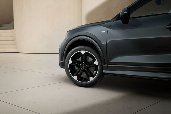 2024 Audi Q2 40 TFSI S line GA