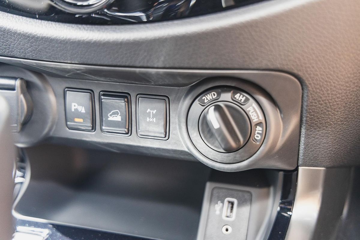 2025 Nissan Navara ST-X D23 Rear Wheel Drive