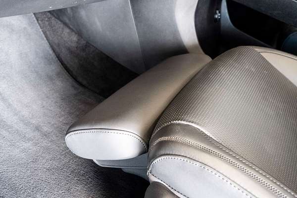 2024 Hyundai Santa Fe Hybrid Calligraphy MX5.V1