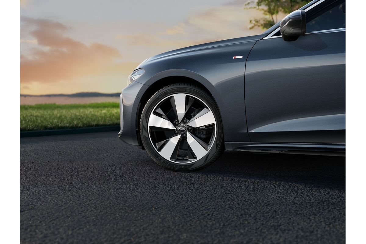 2025 Audi A5 TFSI 150kW S line B10