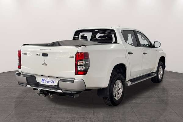 2019 Mitsubishi Triton GLX+ MR 4X4