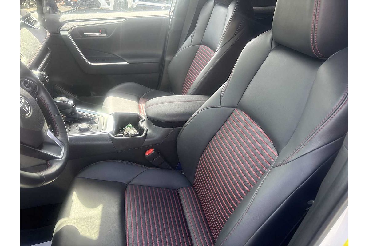 2024 Toyota RAV4 XSE