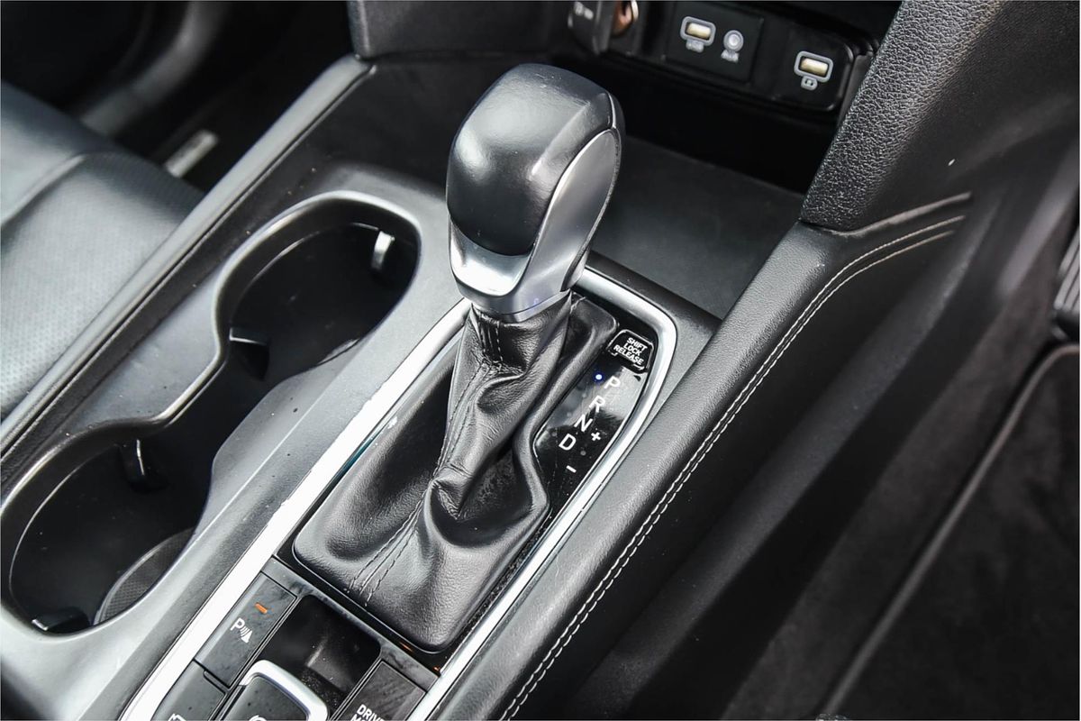 2020 Hyundai Santa Fe Elite TM.2