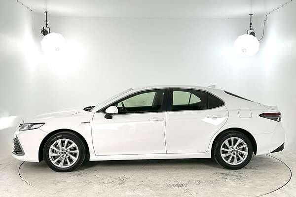 2021 Toyota Camry Ascent AXVH70R