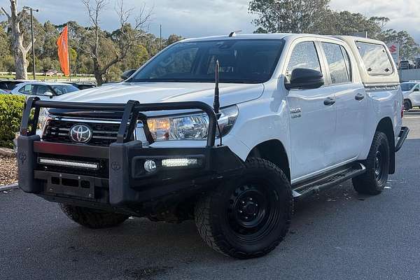2020 Toyota Hilux SR GUN126R 4X4