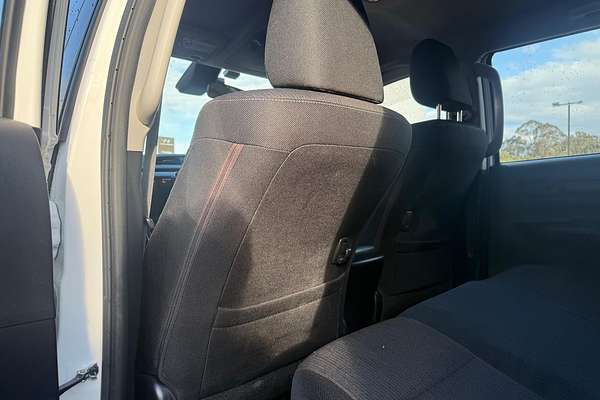 2020 Toyota Hilux SR GUN126R 4X4
