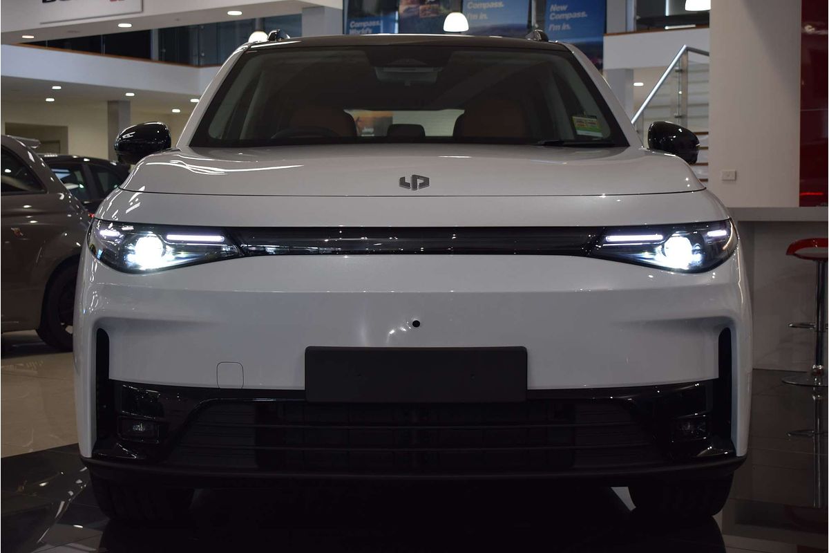 2024 Leapmotor C10 Design B11