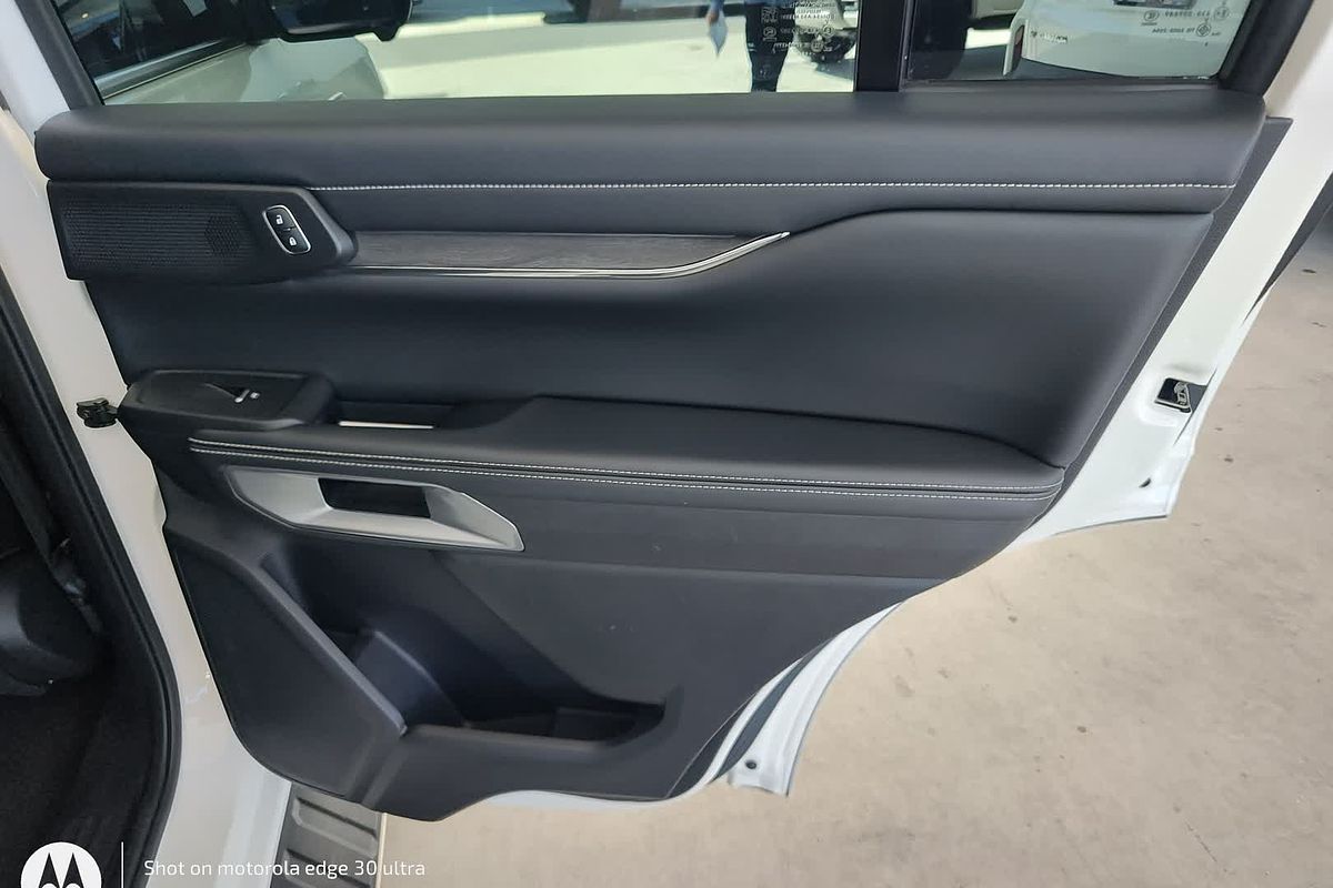 2022 Ford Everest Platinum 3.0L